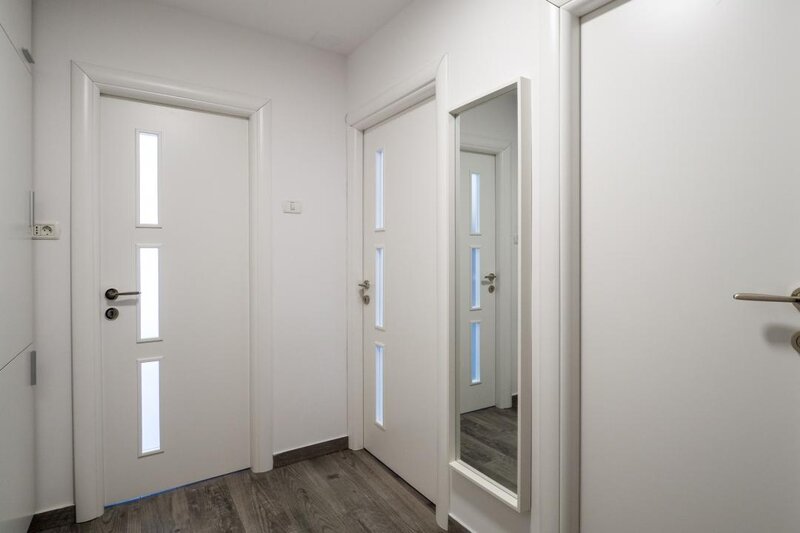 Vitan Mall, studio luminos, mobilat si utilat modern, prima inchiriere