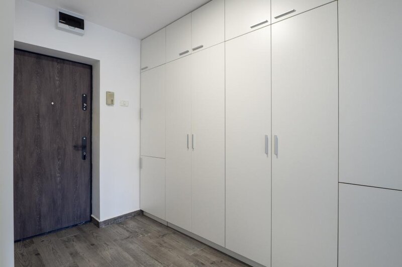 Vitan Mall, studio luminos, mobilat si utilat modern, prima inchiriere