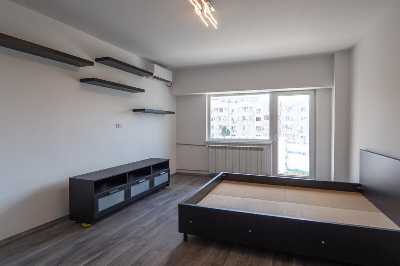Vitan Mall, studio luminos, mobilat si utilat modern, prima inchiriere